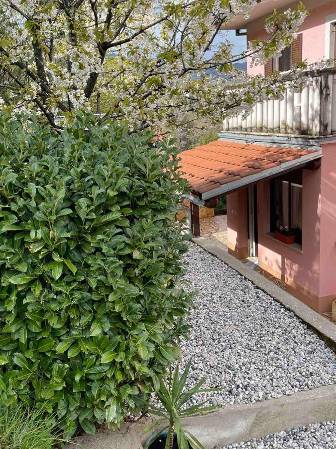 Apartments Lovro Ловран Екстериор снимка